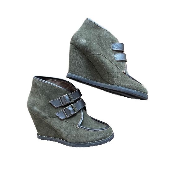 Charles David Womens Olive Green Suede Ankle Boots Wedge Size 8.5 - Picture 3 of 8